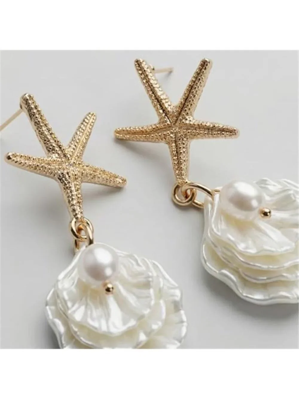 Cute Beachy Starfish Shell Drop Earrings